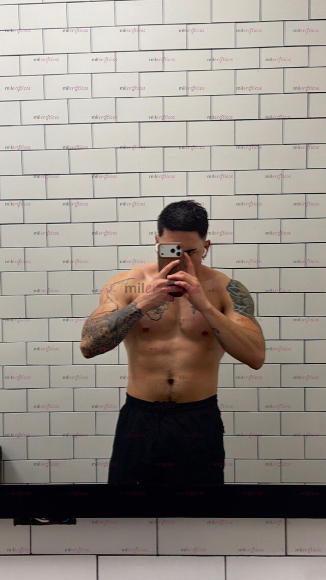 FOTOS DE COLOMBIANO TATUADO ATLÉTICO DE VISITA, ÚLTIMOS DÍAS EN TU CIUDAD