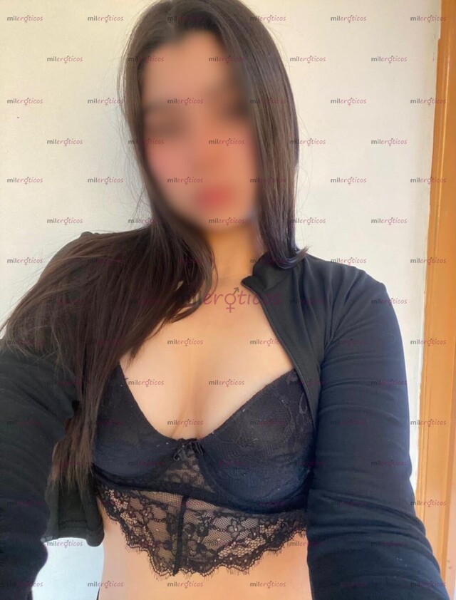 FOTOS DE VALERIA 19 AÑOS CUERPO NATURAL. JOVEN DELGADITA Y HERMOSA BEBÉ