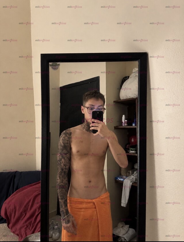 FOTOS DE TWINK BARBERO COLOMBIANO DE 20 AÑOS, POCOS DÍAS EN CDMX