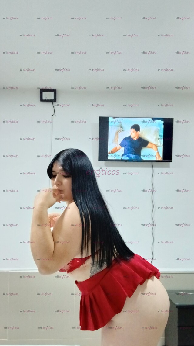 FOTOS DE EXCLUSIVA Y MUY APRETADITA RICA GORDIBUENA ESPERANDOTE EN LENCERIA