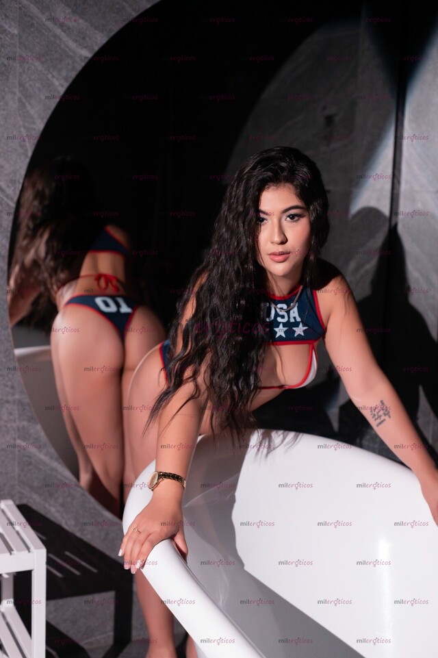 FOTOS DE ABRIL LINDA CHICA UNIVERSITARIA CON GANAS DE HACERTE VENIR