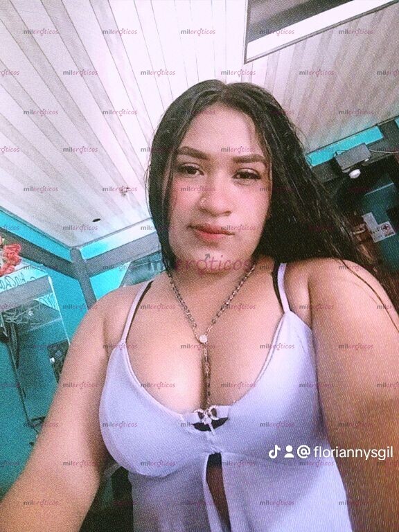 FOTOS DE HERMOSA MORENA ARDIENTE DISPONIBLE Y DISPUESTA ASER LO Q PIDAS