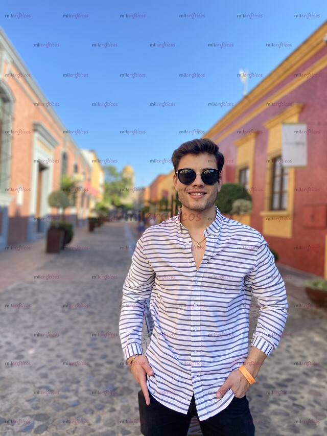 FOTOS DE HOLA SOY SEBASS UN CHICO ATLÉTICO, CON GRAN PERSONALIDAD, RESPETUOSO Y DIACRETO.