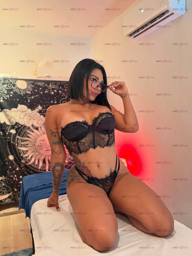FOTOS DE ATRACTIVA MASAJISTA ESPECIALIZADA EN MASAJES EROTICOS
