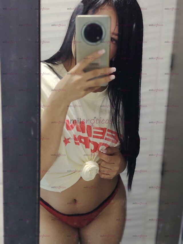FOTOS DE HOLA AMOR,SOY MELISSA NUEVA EN EL MEDIO UNA LINDA FLACA DE CARITA ANGELICAL