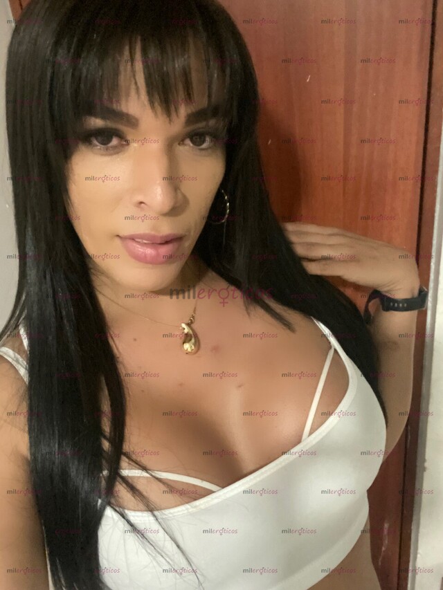 FOTOS DE CULTA, EDUCADA, ELEGANTE Y SOBRE TODO MUY SEXUAL
