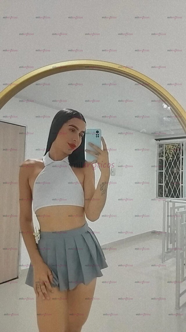 FOTOS DE LISA CHICA VERSATIL SIN LIMITES DISPUESTA A COMPLACER TUS FANTASIAS Y FETICHES