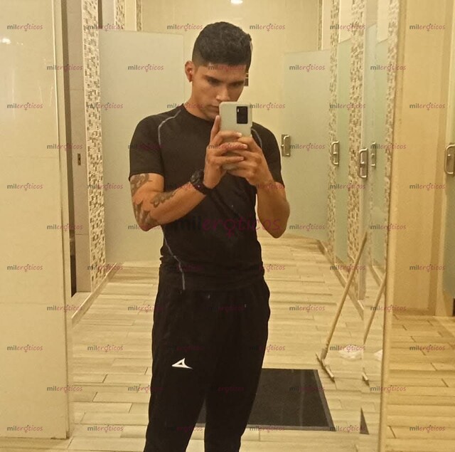 FOTOS DE ACTIVO HETERO VERGÓN 22 CM. AHORA DISPONIBLE EN TU LUGAR PARA COMPLACERTE PAPI