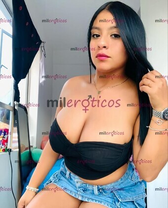 FOTOS DE DISFRUTA DE VER COMO ME MASTURBO Y ME CHUPO MIS RICAS TETAS