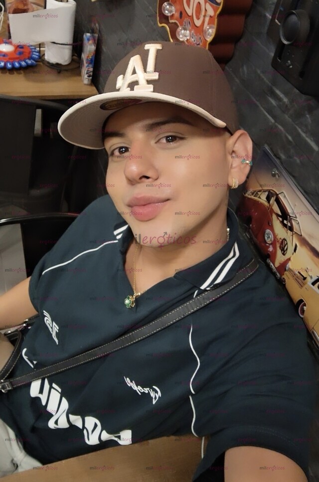 FOTOS DE JOVEN VERSÁTIL DOTADO COMPLACIENTE Y CARIÑOSO ESCRIBEME PARA MAS INFORMACIÓN...