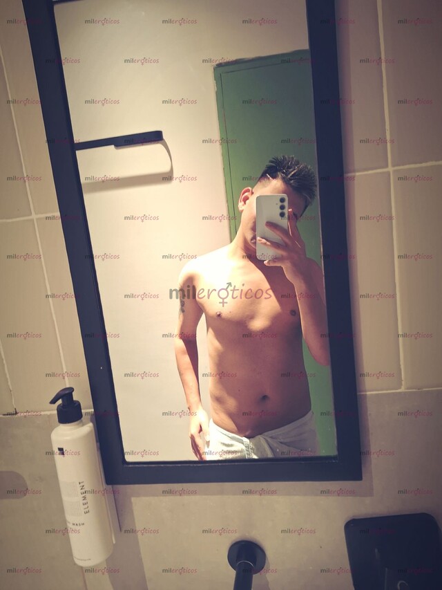 FOTOS DE JOVEN VERSÁTIL DOTADO COMPLACIENTE Y CARIÑOSO ESCRIBEME PARA MAS INFORMACIÓN...