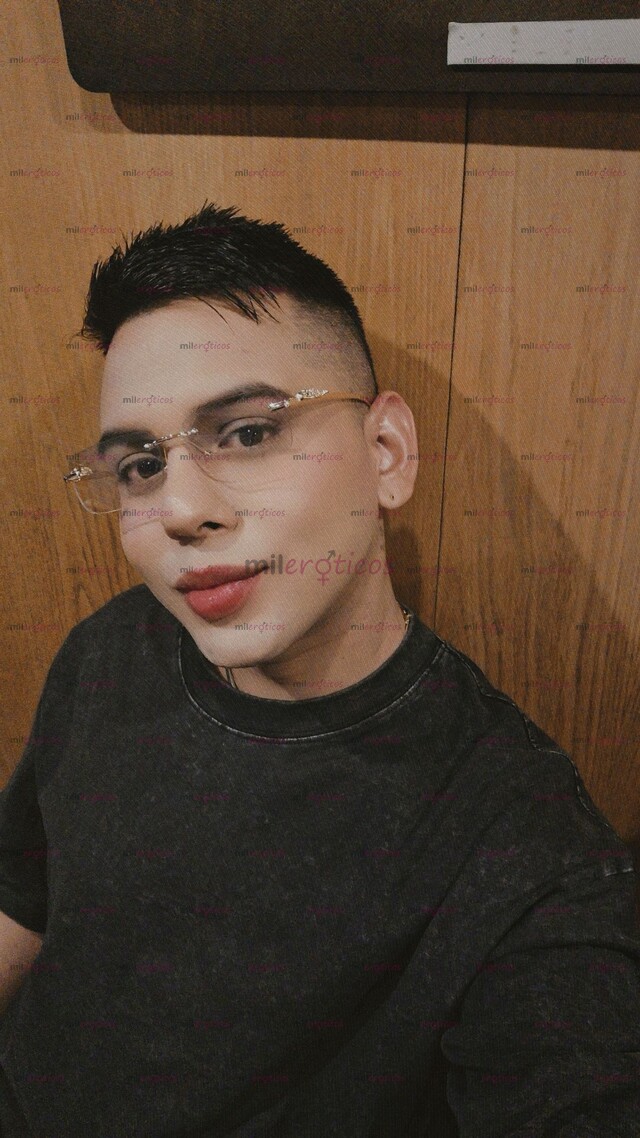 FOTOS DE JOVEN VERSÁTIL DOTADO COMPLACIENTE Y CARIÑOSO ESCRIBEME PARA MAS INFORMACIÓN...