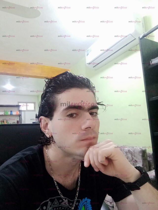 FOTOS DE GIGOLO A DAMAS Y PAREJAS CONTACTO 9993519275 WHATSAP