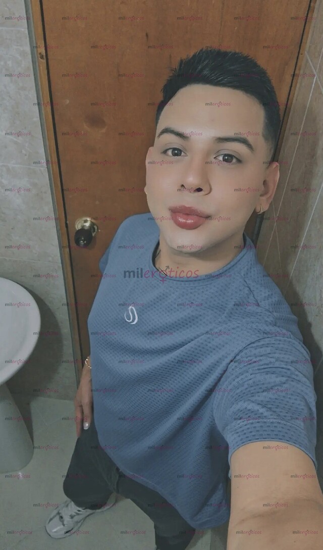 FOTOS DE JOVEN VERSÁTIL DOTADO COMPLACIENTE Y CARIÑOSO ESCRIBEME PARA MAS INFORMACIÓN...