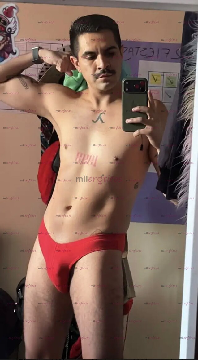 FOTOS DE MORENO, ALTO 180CM, VERGA GRANDE 19CM, TATUADO, ATLETICO, GUAPO Y BUENA ACTITUD