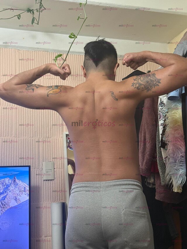 FOTOS DE MORENO, ALTO 180CM, VERGA GRANDE 19CM, TATUADO, ATLETICO, GUAPO Y BUENA ACTITUD
