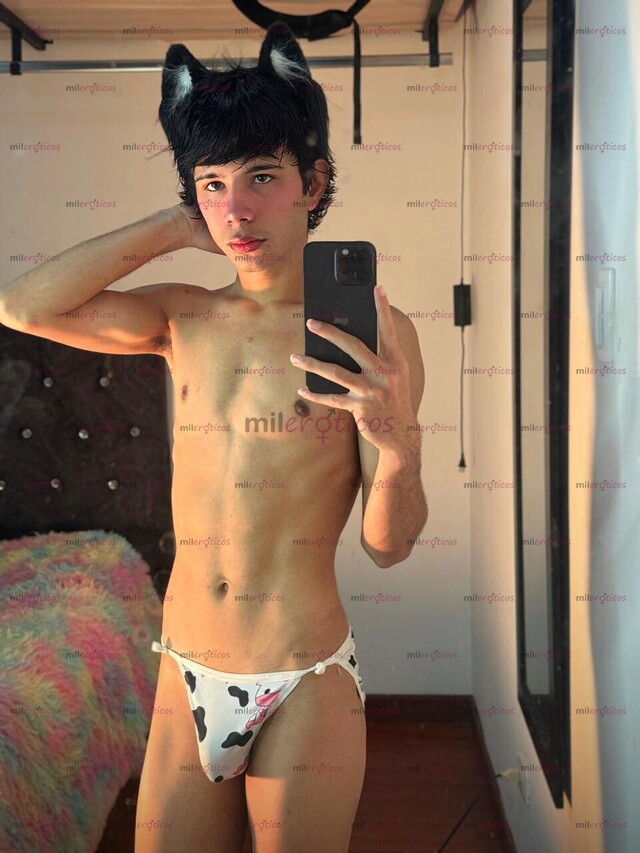 FOTOS DE CHICO POLLITO, DISPUESTO A COMPLASER SUS CLIENTES