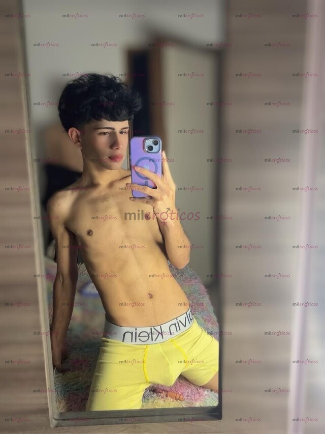 FOTOS DE CHICO POLLITO, DISPUESTO A COMPLASER SUS CLIENTES