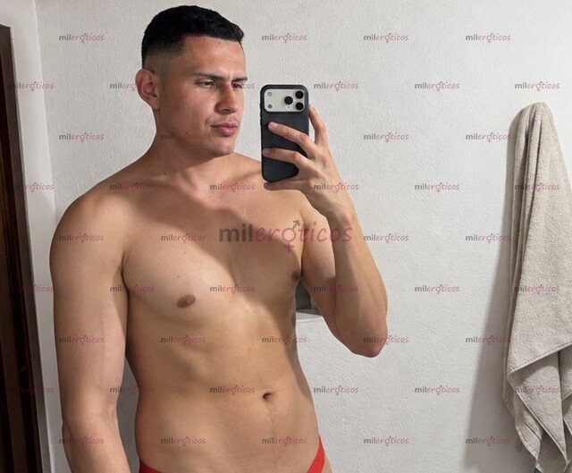 FOTOS DE PAISA VERSÁTIL ALTO 1.95 DE ESTATURA VARONIL