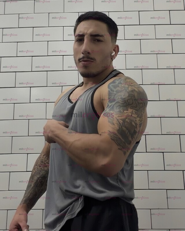 FOTOS DE COLOMBIANO DE PASO. POCOS DÍAS EN GDLJ. ABIERTO A TODO BUEN SEXO, SALIDAS. CITAS