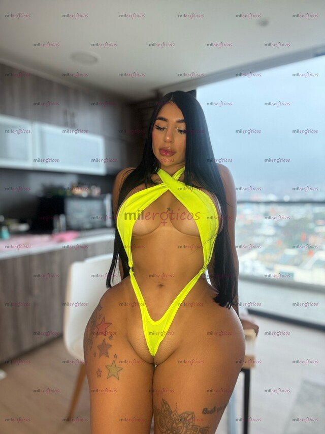 FOTOS DE NUEVA! MODELITO CON CUERPO DE DIOSA Y CARA HERMOSA. PELINEGRA Y MUY SENSUAL!!