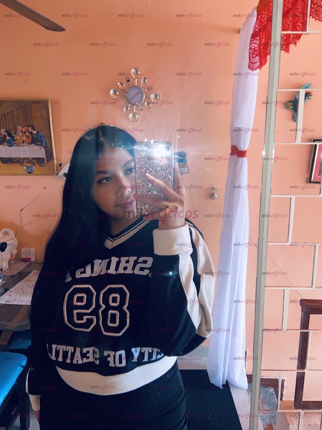 FOTOS DE HOLA SOY NUEVA EN LA PÁGINA , PELINEGRA, BLANQUITA, DISPUESTA A TODO