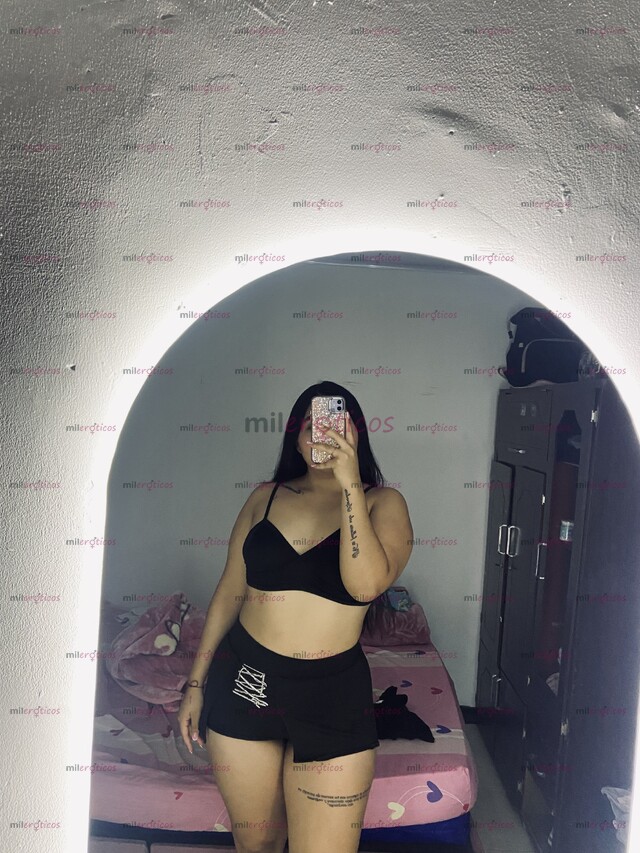 FOTOS DE HOLA SOY NUEVA EN LA PÁGINA , PELINEGRA, BLANQUITA, DISPUESTA A TODO