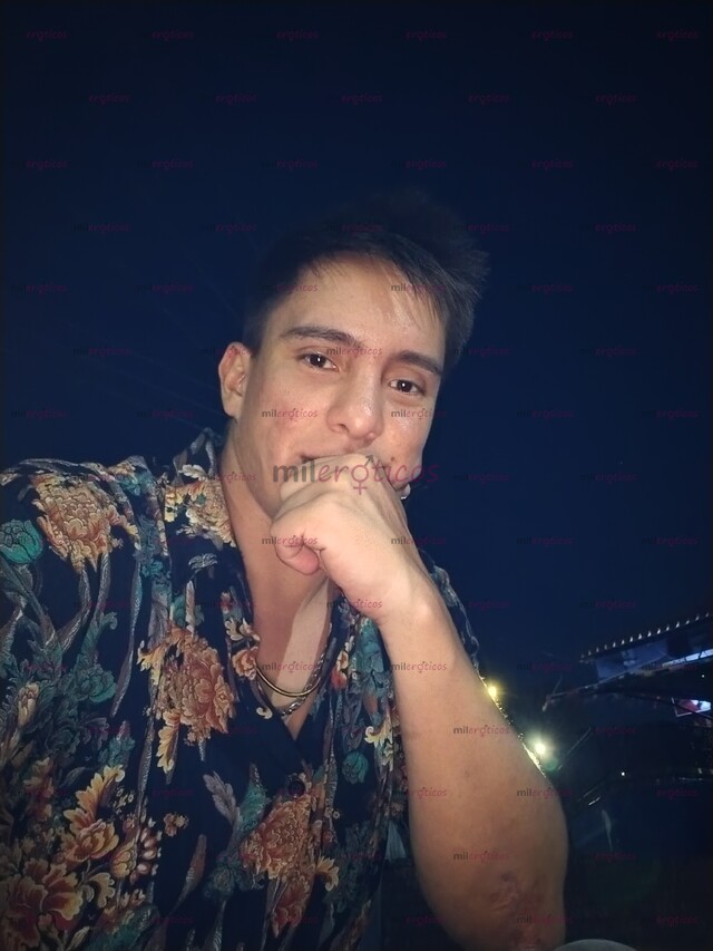 FOTOS DE HOLA SI COMPLEJOS SOY UN HOMBRE SEXY PARA PASARLA BIEN RICO