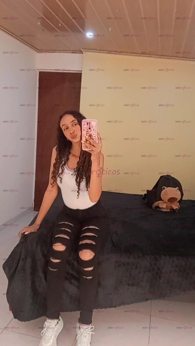 FOTOS DE DELGADITA, JOVENCITA 50$ RICO SERVICIO 18 AÑITOS RICO ORAL AL NATURAL.