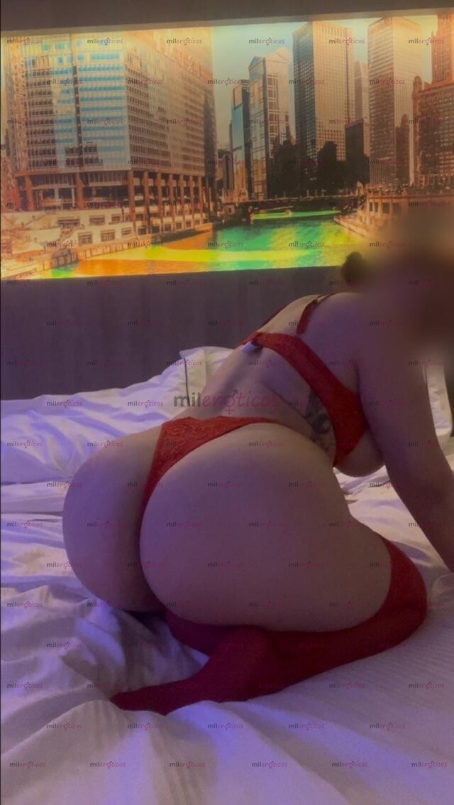 FOTOS DE JOVENCITA CALIENTE CON MUCHAS GANAS DE COGER Y CUERPO DE INFARTO.