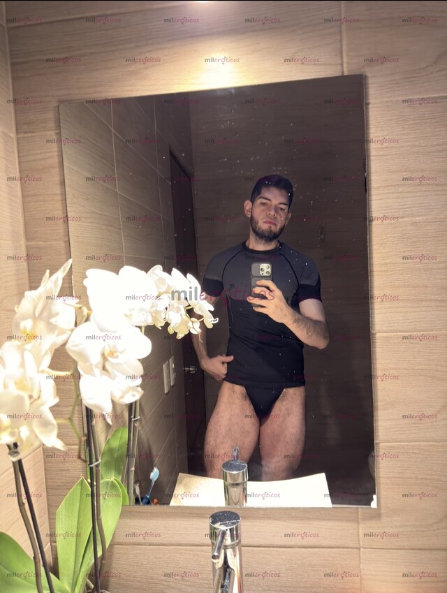 FOTOS DE PASIVO GRANDOTE, SUMISO, COMPLACIENTE Y MUY DISCRETO