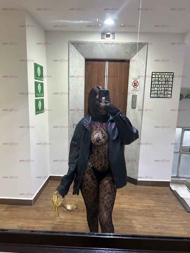 FOTOS DE HOLA SOY ZOÉ MORENA EXPERTA MAMANDO VERGA