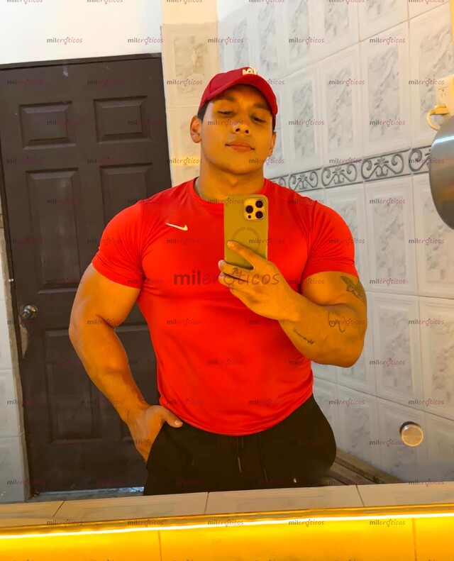 FOTOS DE ACOMPAÑANTE !!! GUAPO, ELEGANTE, SEXY, 22 CM PARA DISFRUTAR