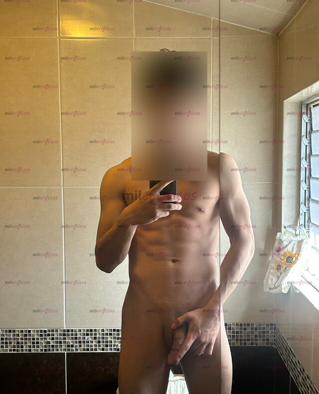 FOTOS DE FLAQUITO VERGON, NALGÓN CON COMPLEXIÓN DE GYM