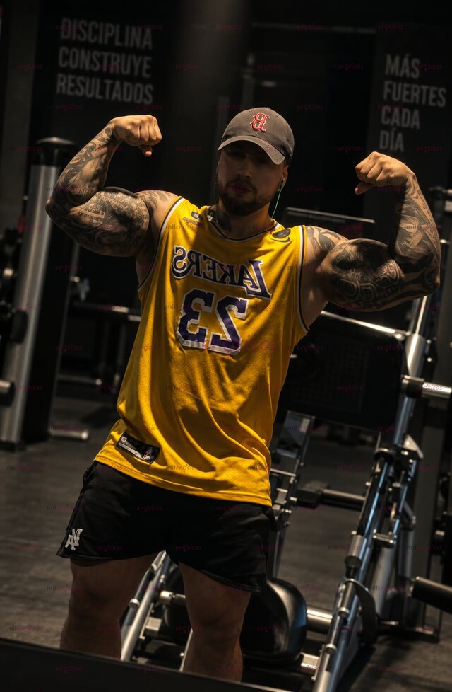 FOTOS DE MASAJISTA MASCULINO REALMENTE PROFESIONAL EN BOGOTA