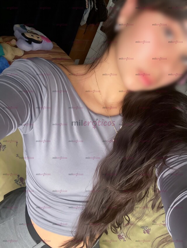 FOTOS DE 19 AÑOS CON UNAS RICAS TETAS Y CUERPO PETIT AMOR. SELENE INDEPENDIENTE