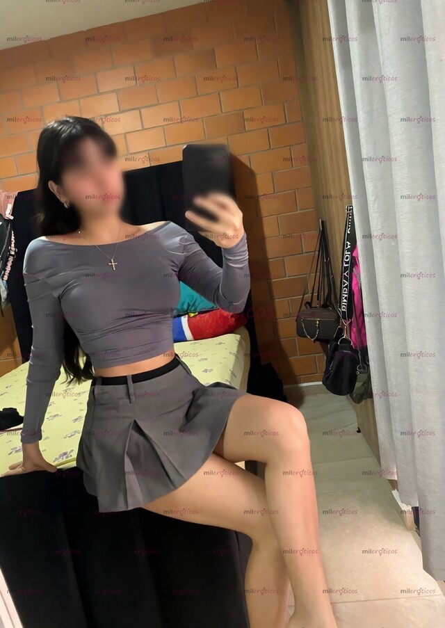 FOTOS DE 19 AÑOS CON UNAS RICAS TETAS Y CUERPO PETIT AMOR. SELENE INDEPENDIENTE
