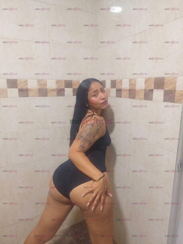 FOTOS DE SOY UNA MORENA MUY CALIENTE CON UNA VAGINA BIEN ESTRECHA DELICIOSA Y RICA TE LA