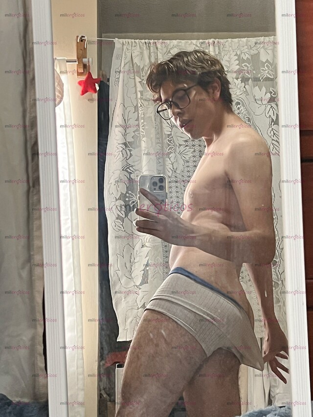 FOTOS DE SOY CORCHO UN UNIVERSITARIO MÁS, AMABLE Y ATENTO A TU SERVICIO