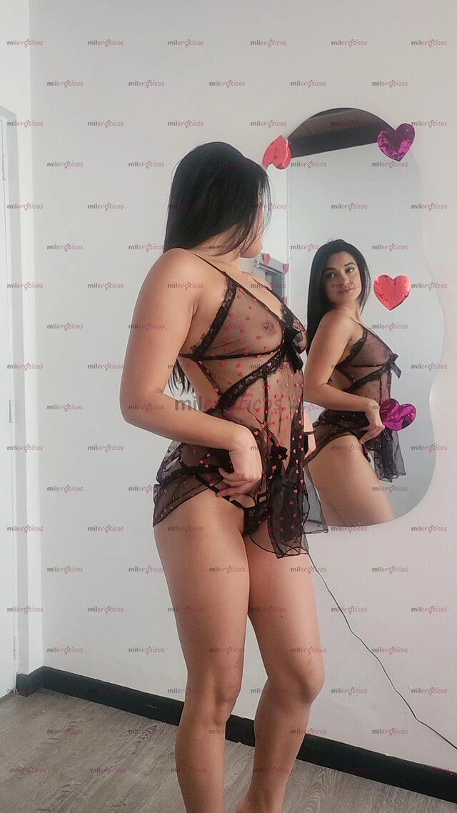 FOTOS DE LUNA 18 AÑOS DELGADA ESBELTA DE CARA HERMOSA Y VAGINA ESTRECHA PARA TI AMOR CON