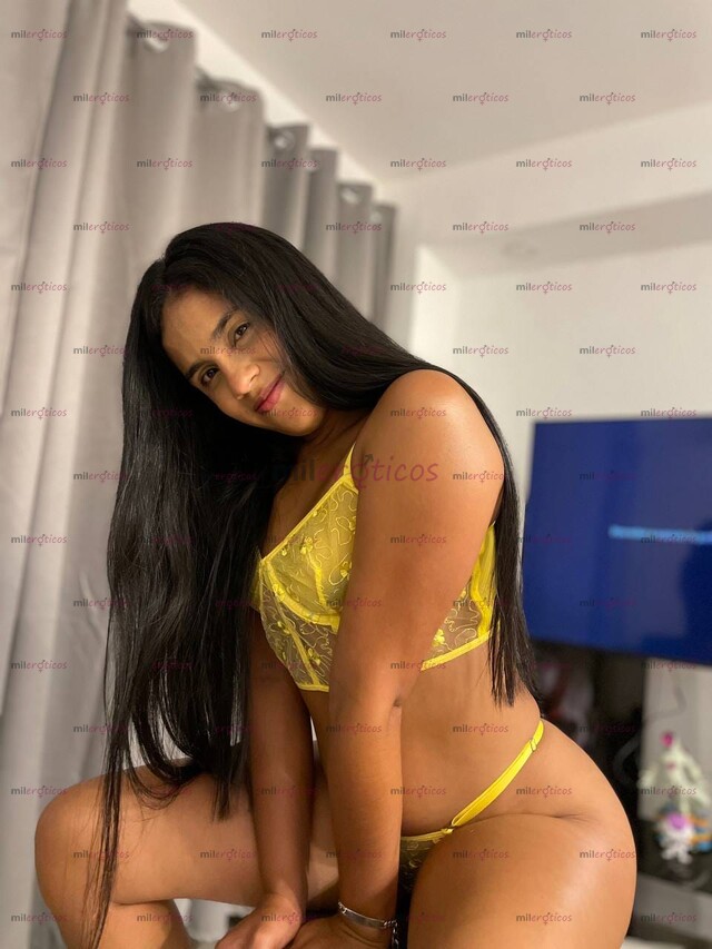 FOTOS DE MICHELL, UNA CHAVITA EXÓTICA DE NALGAS JUGOSAS Y CON UNA GARGANTA PROFUNDA!