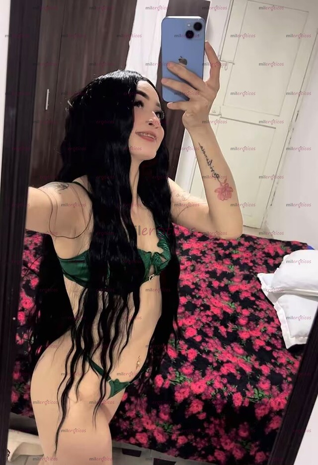 FOTOS DE DANIELA UNA BEBÉ DE 20 AÑOS DESCOMPLICADA