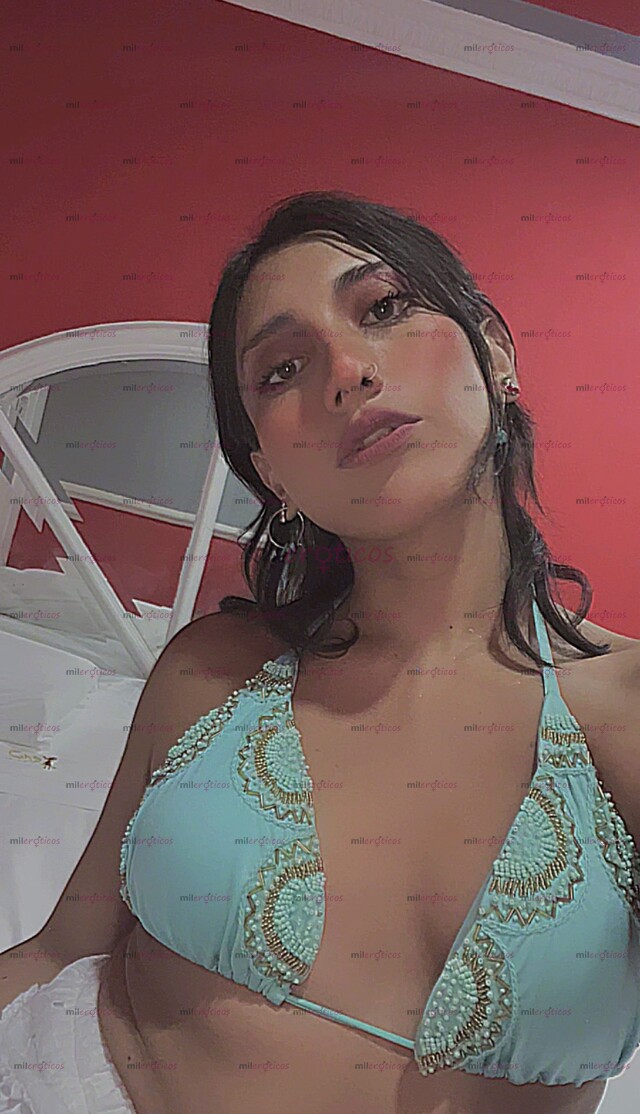 FOTOS DE DIOSA DE CABELLO NEGRO Y PIEL MORENA CON GANAS DE COMPLACERTE MOR