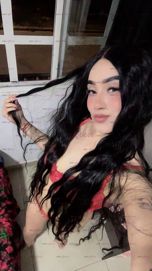 FOTOS DE DANIELA UNA BEBÉ DE 20 AÑOS DESCOMPLICADA