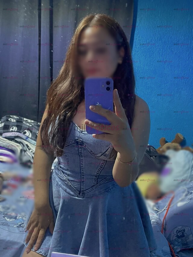 FOTOS DE HOLA CARIÑO ME LLAMO ZOE, UNA PERRITA MUY CALIENTE QUE LE GUSTA LA VERGA