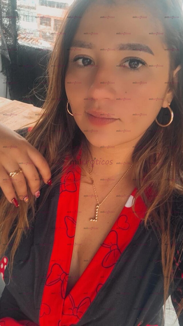 FOTOS DE TIERNA RUBIA DISPONIBLE Y COMPLETAMENTE DISPUESTA A LLEVARTE AL PLACER