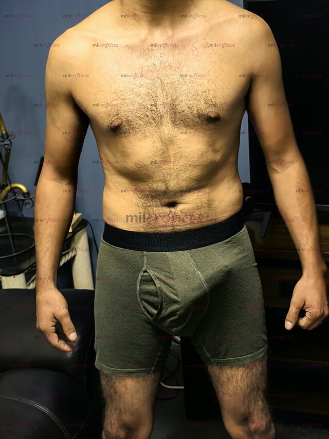 FOTOS DE MORENO, CUERPO DE JOVEN PERO VERGA DE LEÑADOR, LISTO PARA CUMPLIR TUS FANTASIAS!
