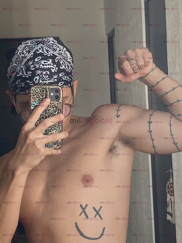 FOTOS DE CHILANGO GUAPO Y CALIENTE A LA PUERTA DE TU CASA O A LA MÍA