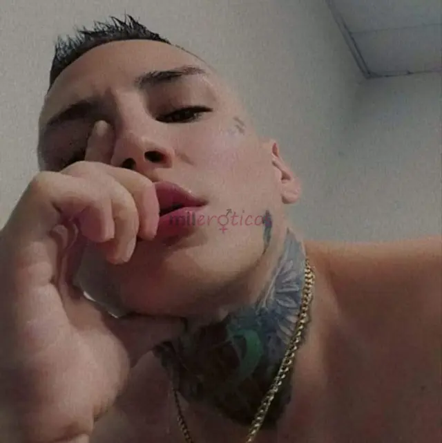Chiico joven exclusivo colombiano amp tengo venta de contenido amp soy un hombre amable carinoso y muy atento perfecto para desconectar de la rutina y...