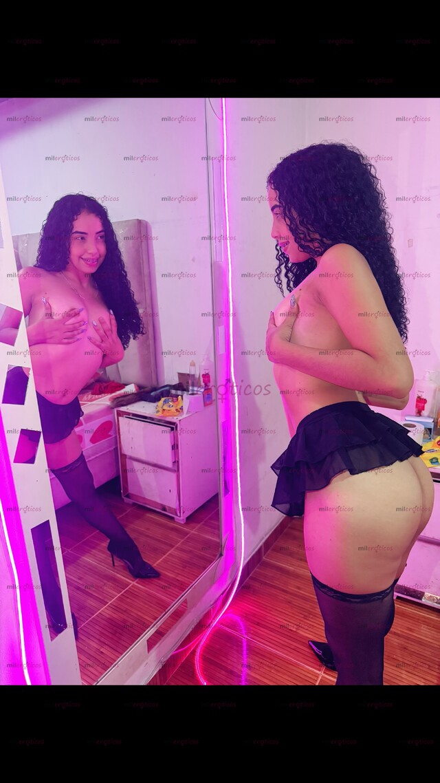 FOTOS DE RICA FLACA CRESPA DELICIOSA BIEN JUGUETONA PARA PASARLA RICO MI AMOR